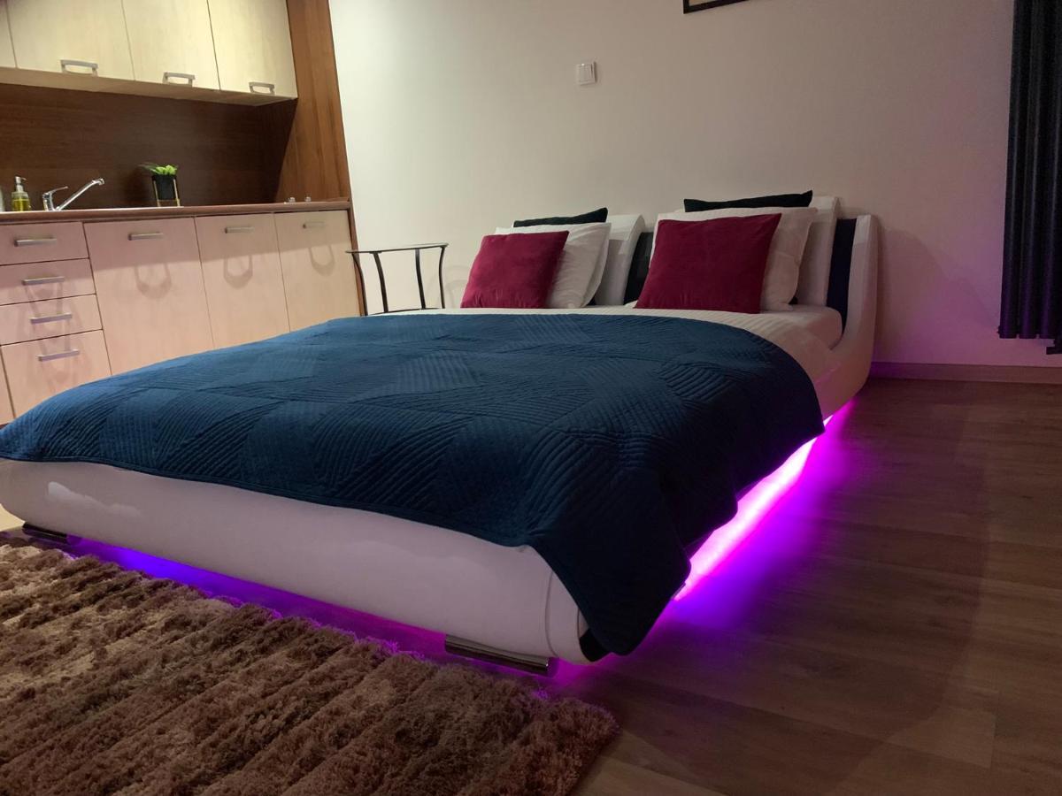 Dobry Wieczor We Wroclawiu Buitenkant foto